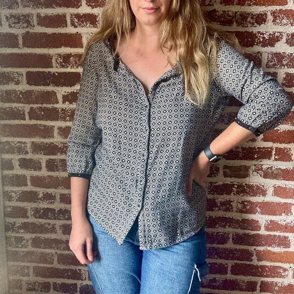 Maison Scotch & Soda Navy Blue cardigan, can be worn as a cardigan or top